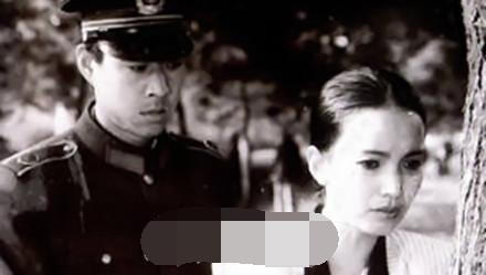 娱乐圈这两位父亲离婚后对孩子不管不问，只是苦了两位母亲