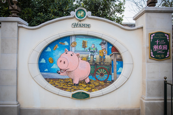 上海迪士尼乐园吃什么比较划算,上海迪士尼酒店住宿攻略