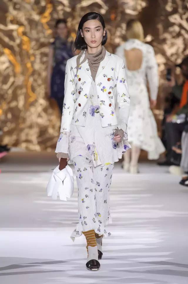 东方仙女亚洲新秀Models.com和Style.com推荐