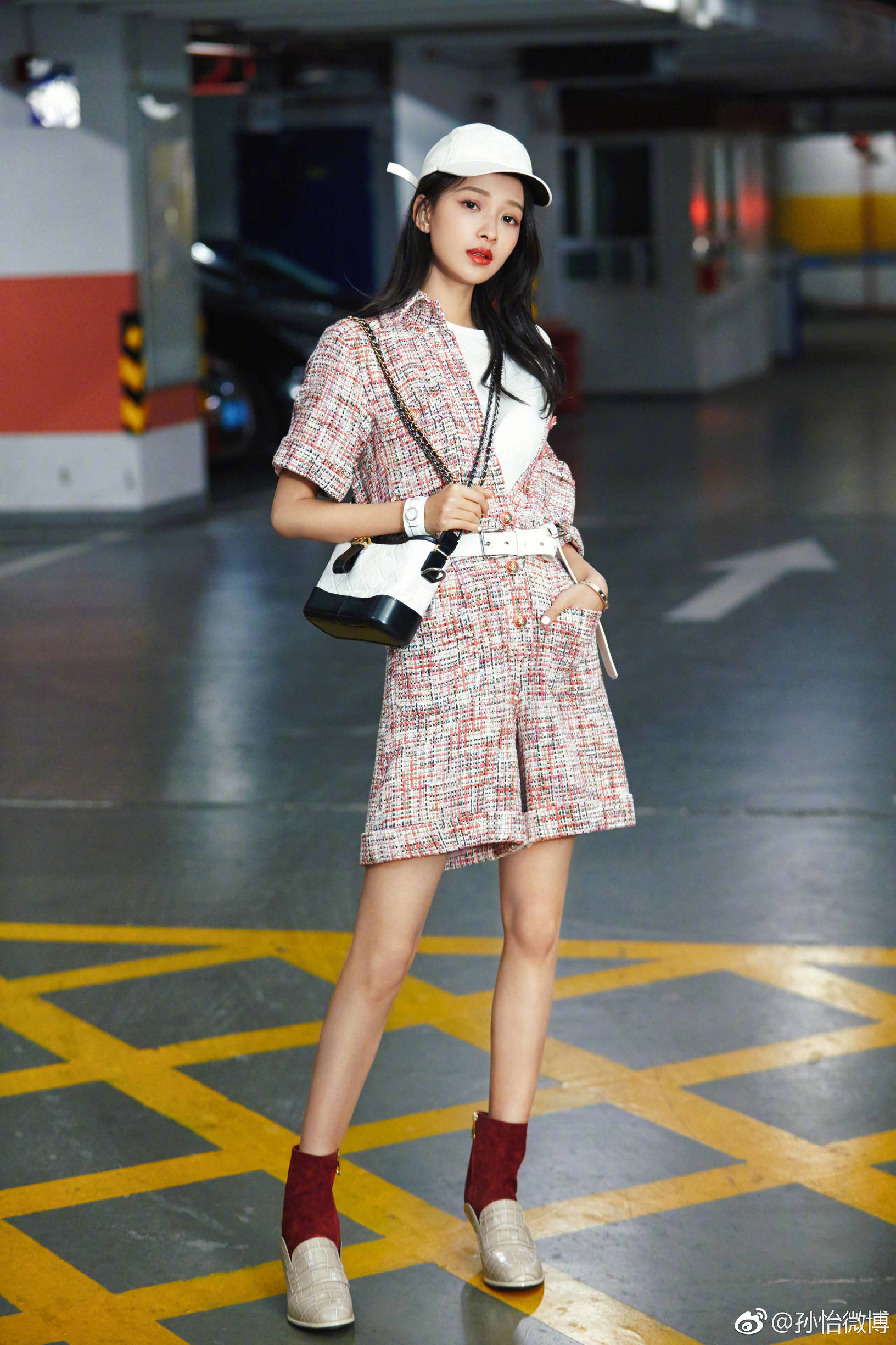 女王大幂幂带货,带货女王杨幂又出新穿搭了