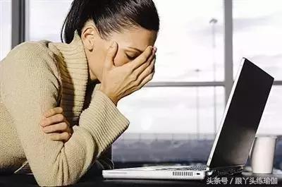 高血压能练习瑜伽倒立吗,练瑜伽可以治高血压吗