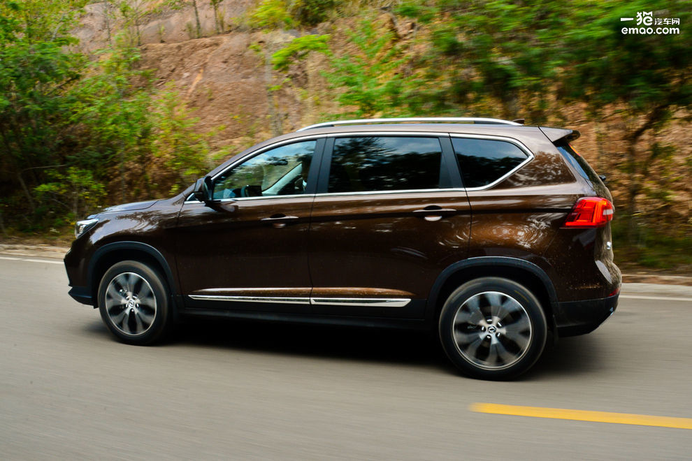 东风风行景逸x5试驾,了解东风风行景逸x5