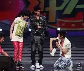 鹿晗黄晓明年龄,鹿晗和黄晓明身高