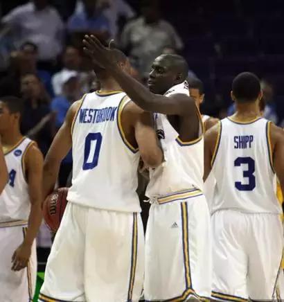 韦少个人资料,威少年轻时