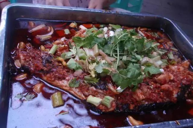 据说99%的人都喜欢这道海鲜美食,重庆必吃的100家烤鱼店