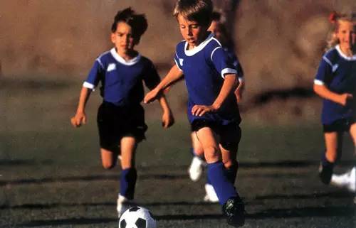 当男友是足球迷,当你男朋友是个足球迷的时候