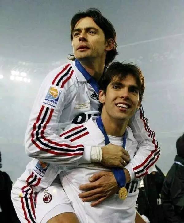 当男友是足球迷,当你男朋友是个足球迷的时候