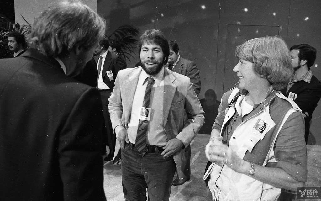 忆峥嵘岁月AppleIIForever发布会旧照流出