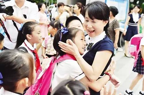 点赞人物|王瑾:用爱筑梦“滨湖蓝”