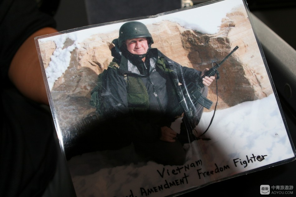 “敌兵”驾车我旅游