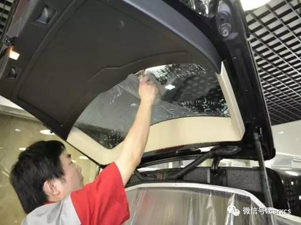 汽车贴膜有讲究，稍不留意就入坑