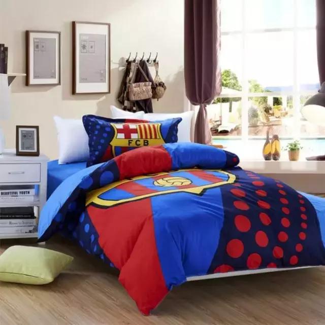 球迷创意足球主题房间，该如何表达对足球的热爱