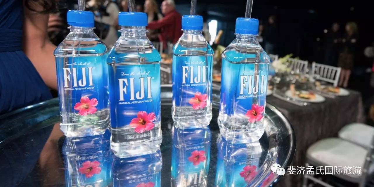 「每滴水都环保」的Fijiwater