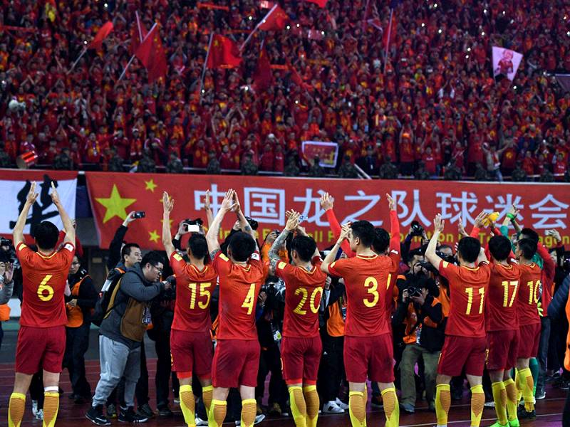 中国队赢了泰国一起欢呼原视频,中国队赢了泰国球迷反应