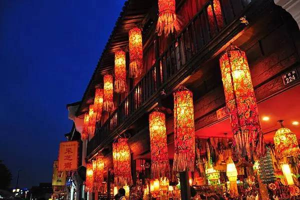 杭州南宋御街攻略视频,杭州十大景点南宋御街