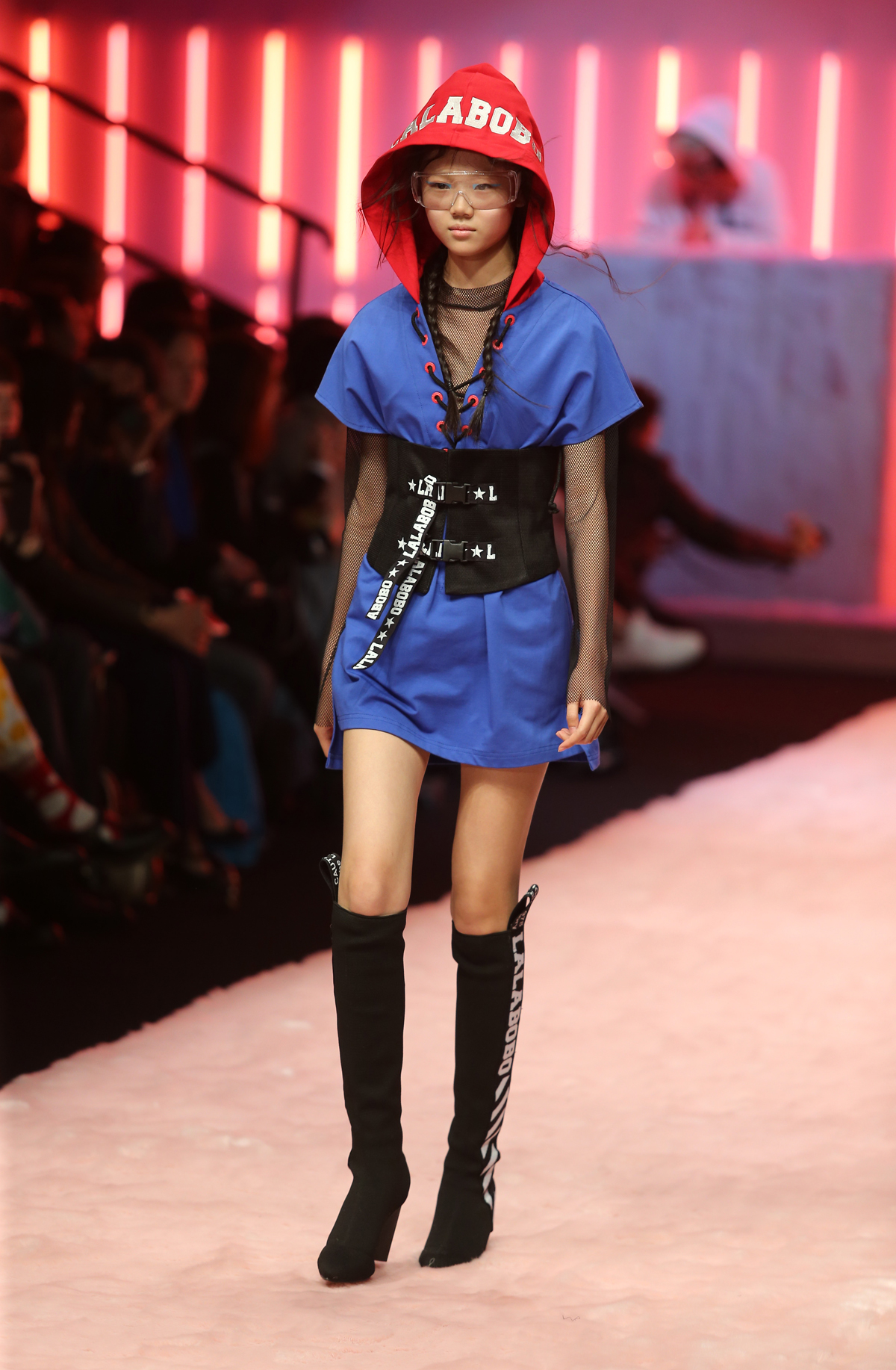 lalabobo澶忓鏂版濂楄,lalabobo鏃惰