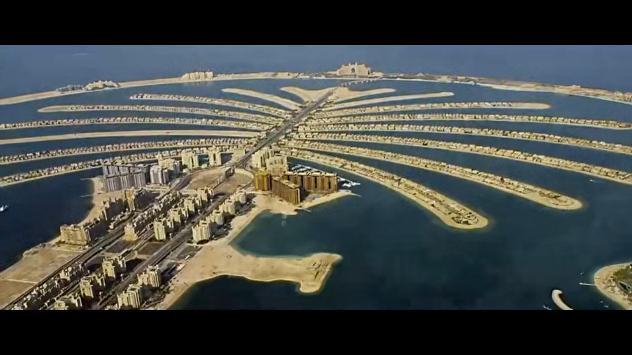 成龙为博美女芳心，耍宝累得眼冒金星