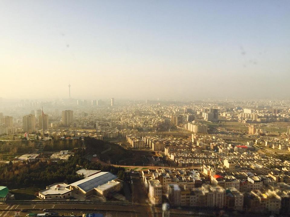 李铁晒主场,李铁赛后发广告