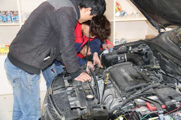 18科鲁兹大灯改装案例,雪佛兰18款科鲁兹改装led矩阵大灯