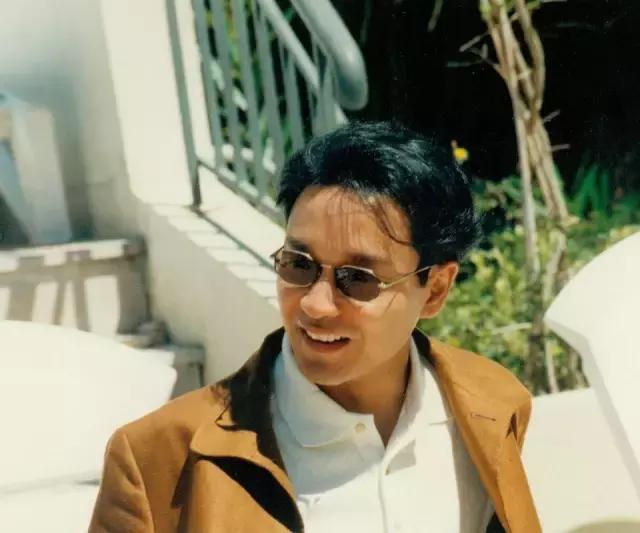 哥哥张国荣的传奇一生,张国荣老照片100张