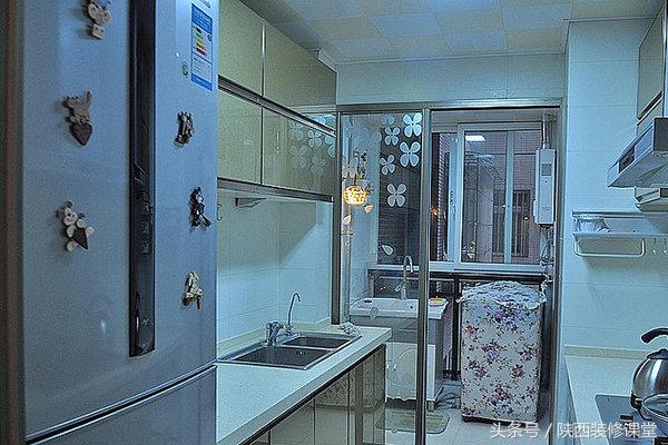 88平米黑白色调简约半开放式,176平米极简风格两个卧室