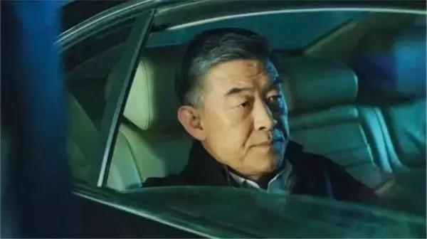 毕业于上戏，影剧音三栖发展，亦正亦邪，被誉为天下第一太监