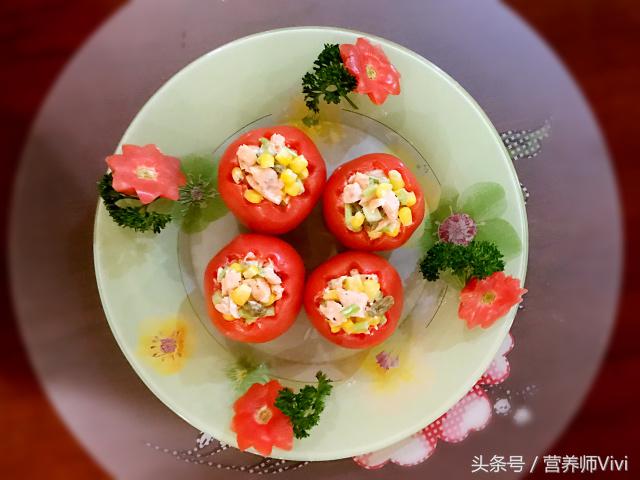 营养师Vivi｜颜值超高的三文鱼番茄杯