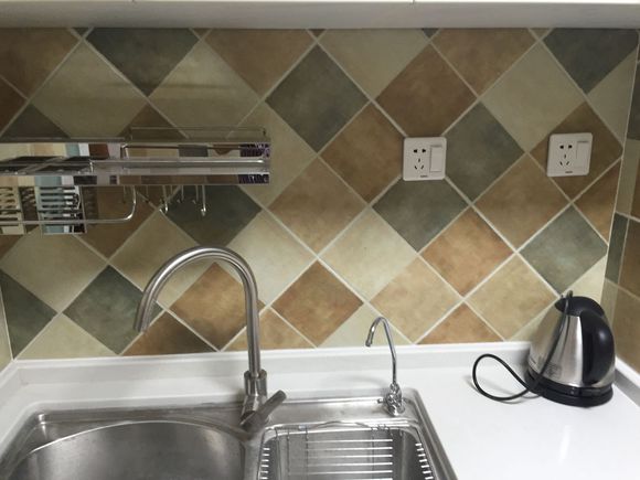 75平米两室一厅装修简美,75平顶楼带阁楼的装修清单