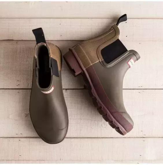 下雨天穿什么鞋子能防水,下雨穿什么防水鞋套好看