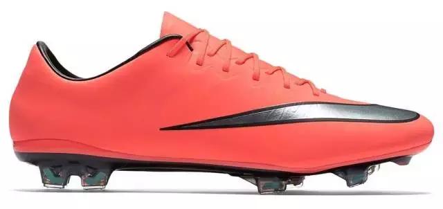 他们都穿什么篮球鞋,他们穿着什么用英语怎么说