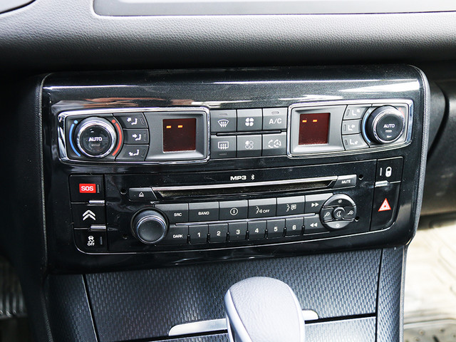 标致508和雪铁龙c5到底该怎么选,2011款雪铁龙c5与标致508对比