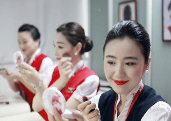 世界各国空姐颜值排名,日本的最美空姐