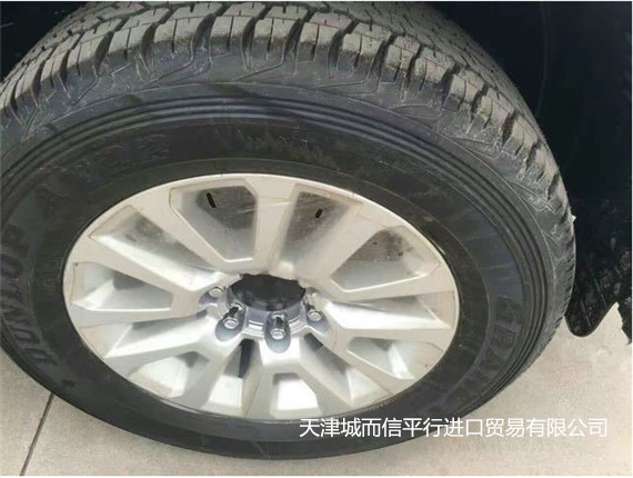 丰田霸道2700vx什么意思,霸道2700vx是什么内饰