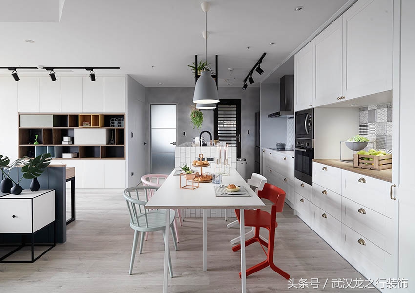 彩色北欧风亲子宅充满阳光与爱,极简北欧风治愈系美宅