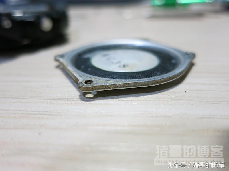 卡西欧g-shockga400换电池,卡西欧g-shock怎么换电池