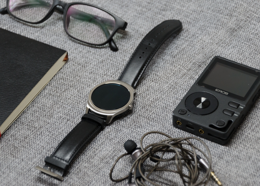 续航长支持esim可回微信的手表,ticwatch2经典版续航