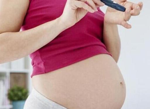 糖尿病人尿蛋白高饮食要注意什么,妊娠糖尿病除了饮食还有注意什么