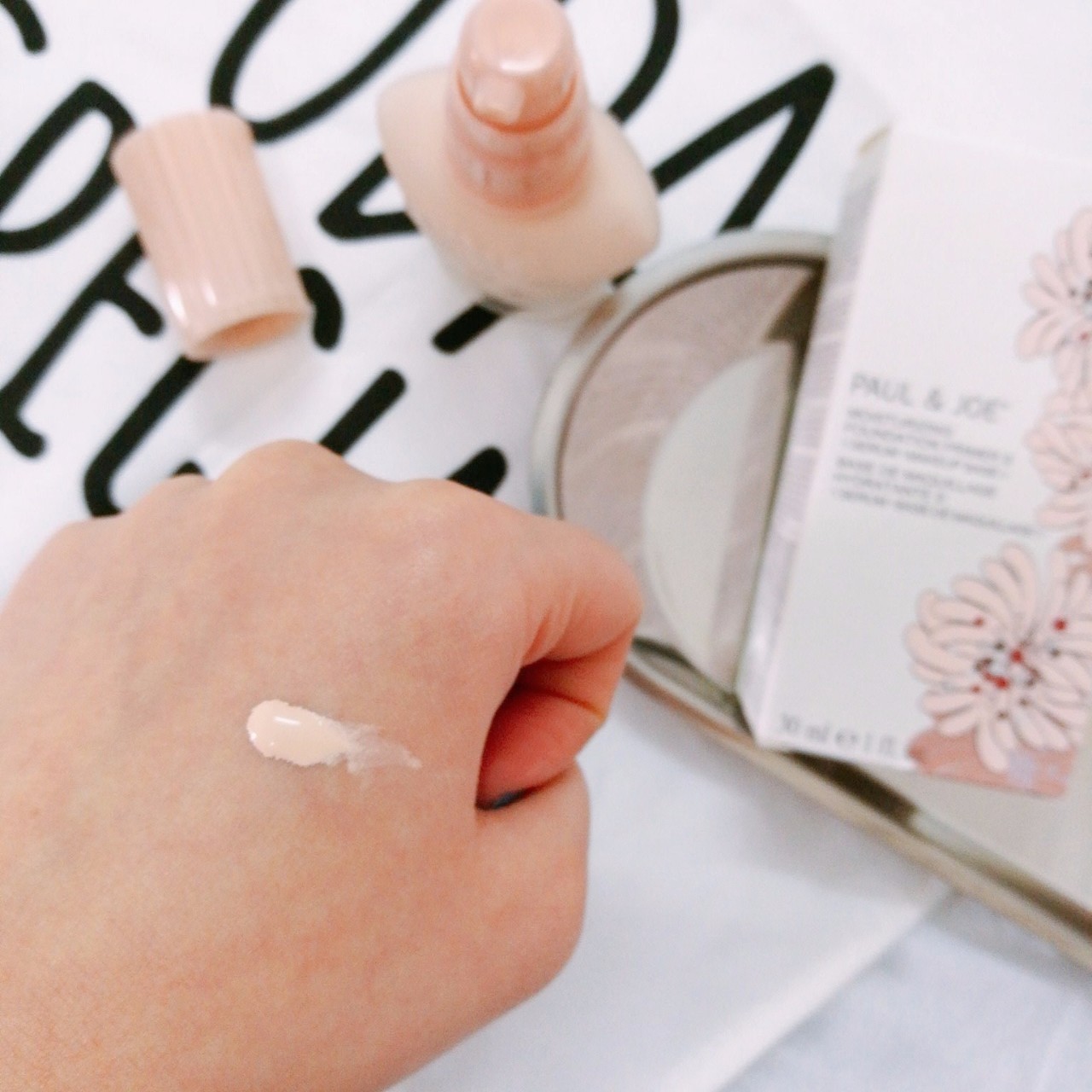 脸上有痘痘怎么化无瑕底妆,痘痘肌底妆不卡粉技巧