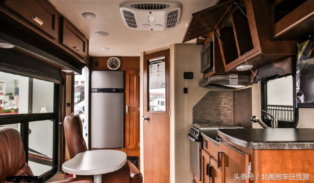 lance2185拖挂房车,法国465拖挂房车