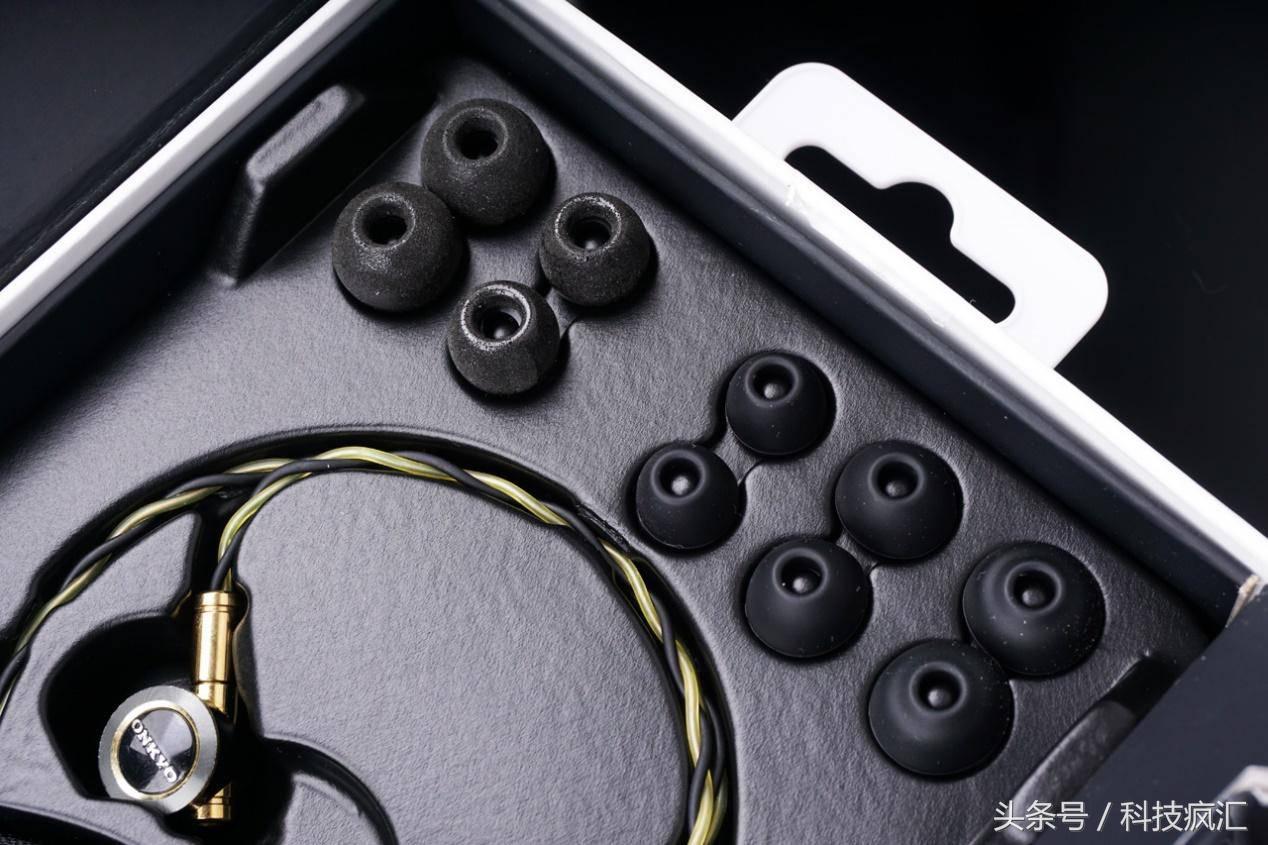 钱包君壮烈牺牲：试听安桥旗舰圈铁耳塞E900M