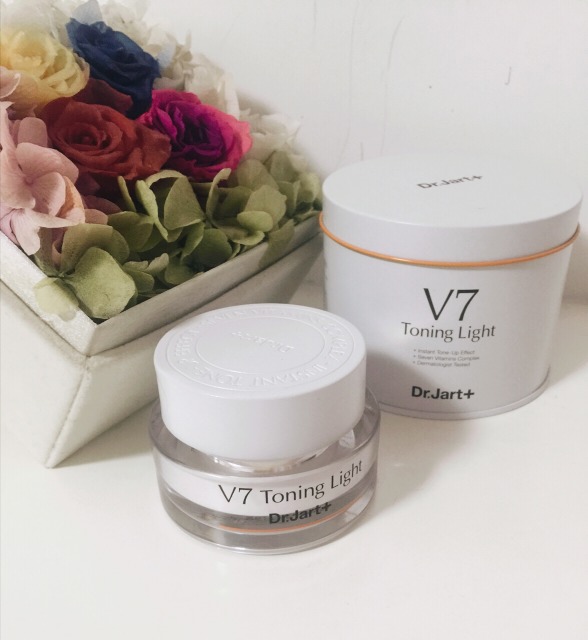 明星素颜也很美?还不是靠自带美颜的素颜霜!