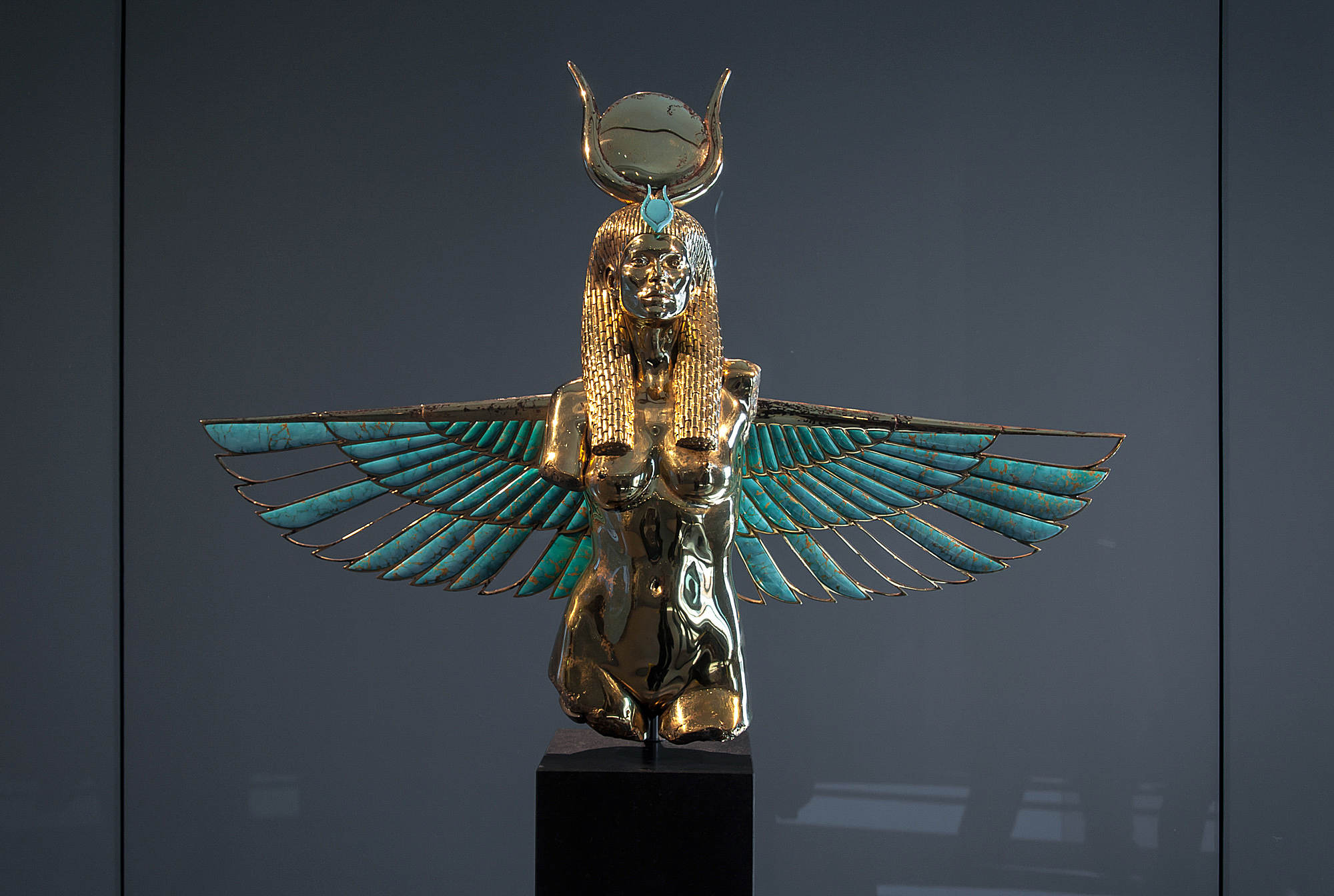 达明恩·赫斯特在威尼斯展出189件“深海珍宝”宣布回归