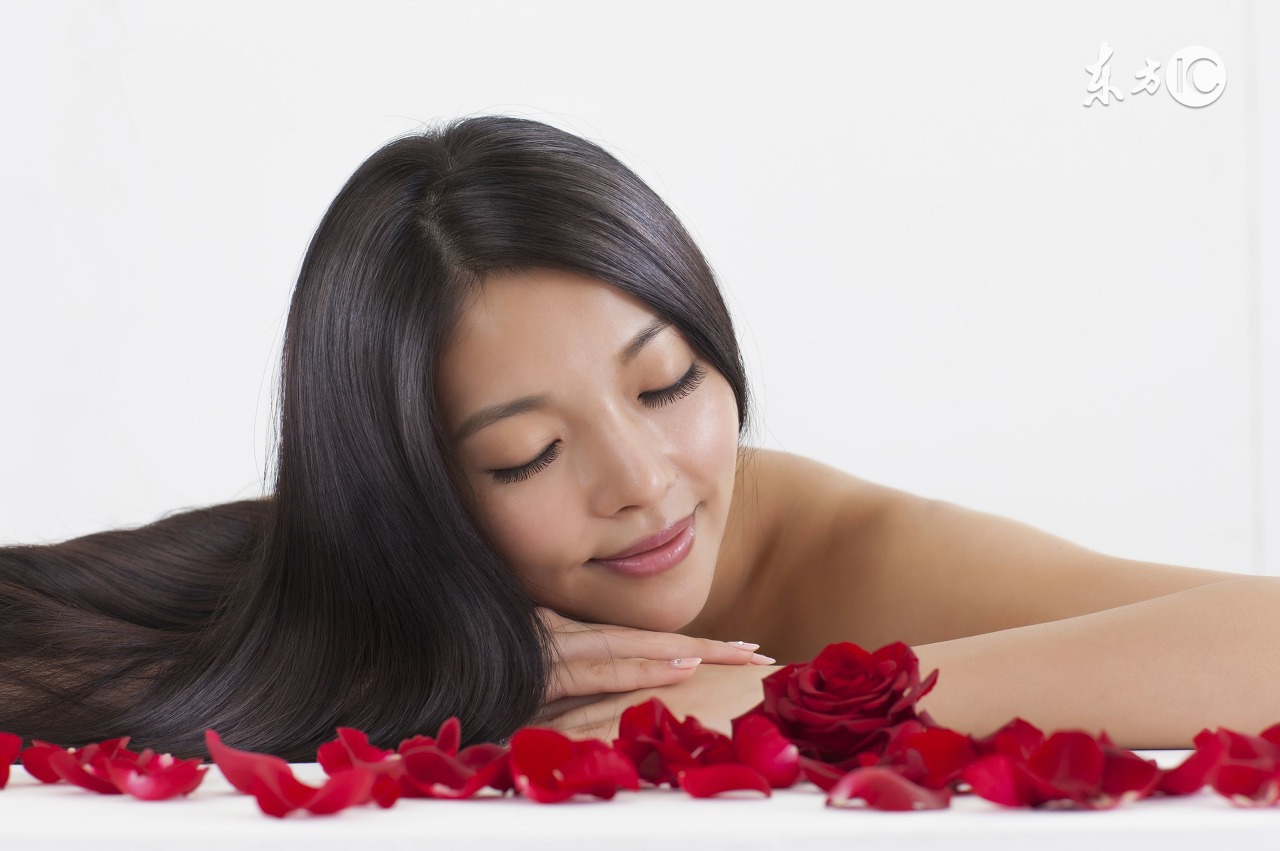 头皮干燥起油怎么处理,头皮干燥起皮屑用什么好