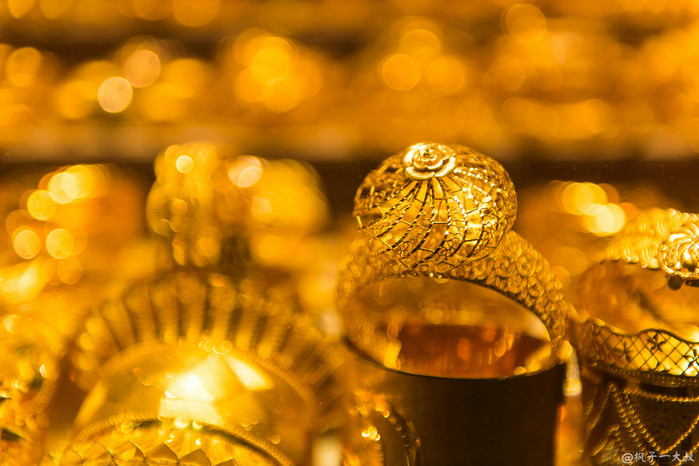 迪拜真的全是豪车吗,迪拜真的像网上传的那样吗