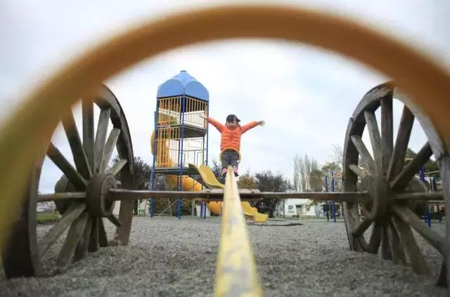 新西兰一家三口花费多少,一家五口自驾新西兰旅游