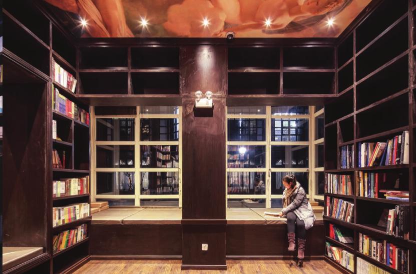 「爱书为书痴，钟书如爱女」钟书阁：让书店美成艺术馆