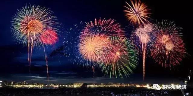 专业摄影师快速设置参数,快门调慢摄影师