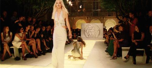 经典高跟鞋平价品牌,性价比高高跟鞋