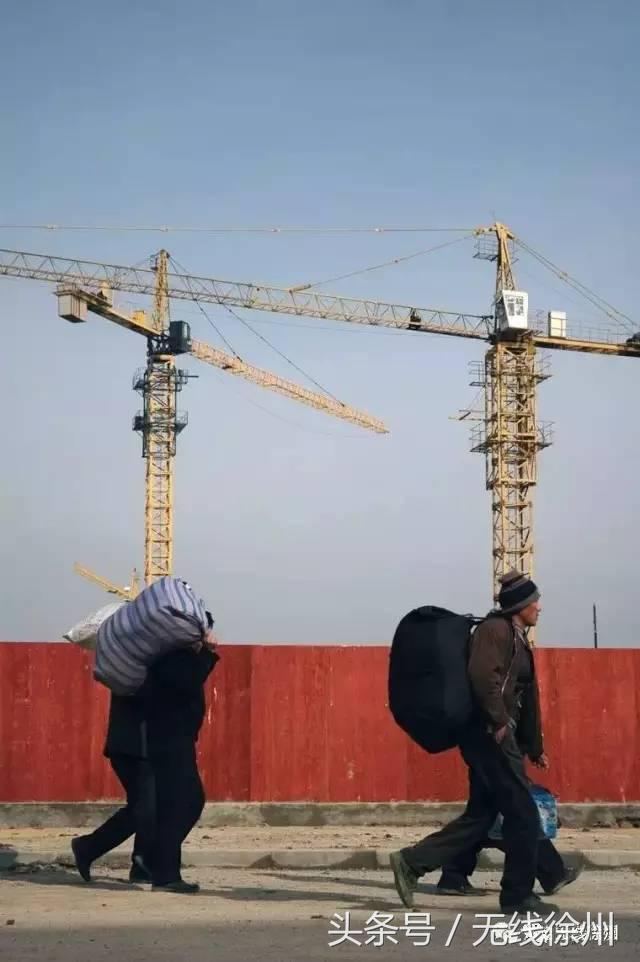 这个徐州人背着相机走遍全城13年他的镜头里一定留下你的记忆