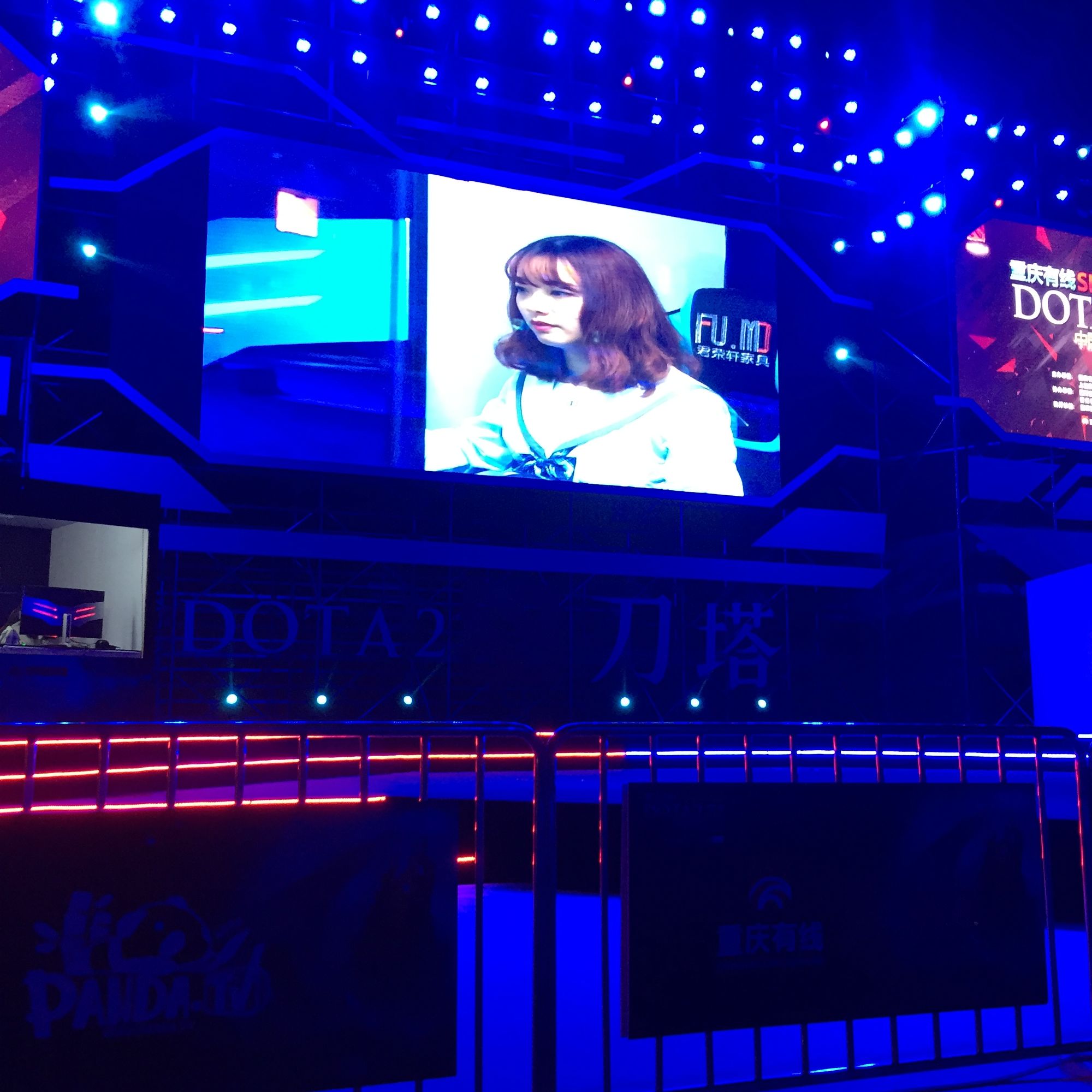 大揭秘：可怕！LGD女领队竟然是这样混进电竞圈的！